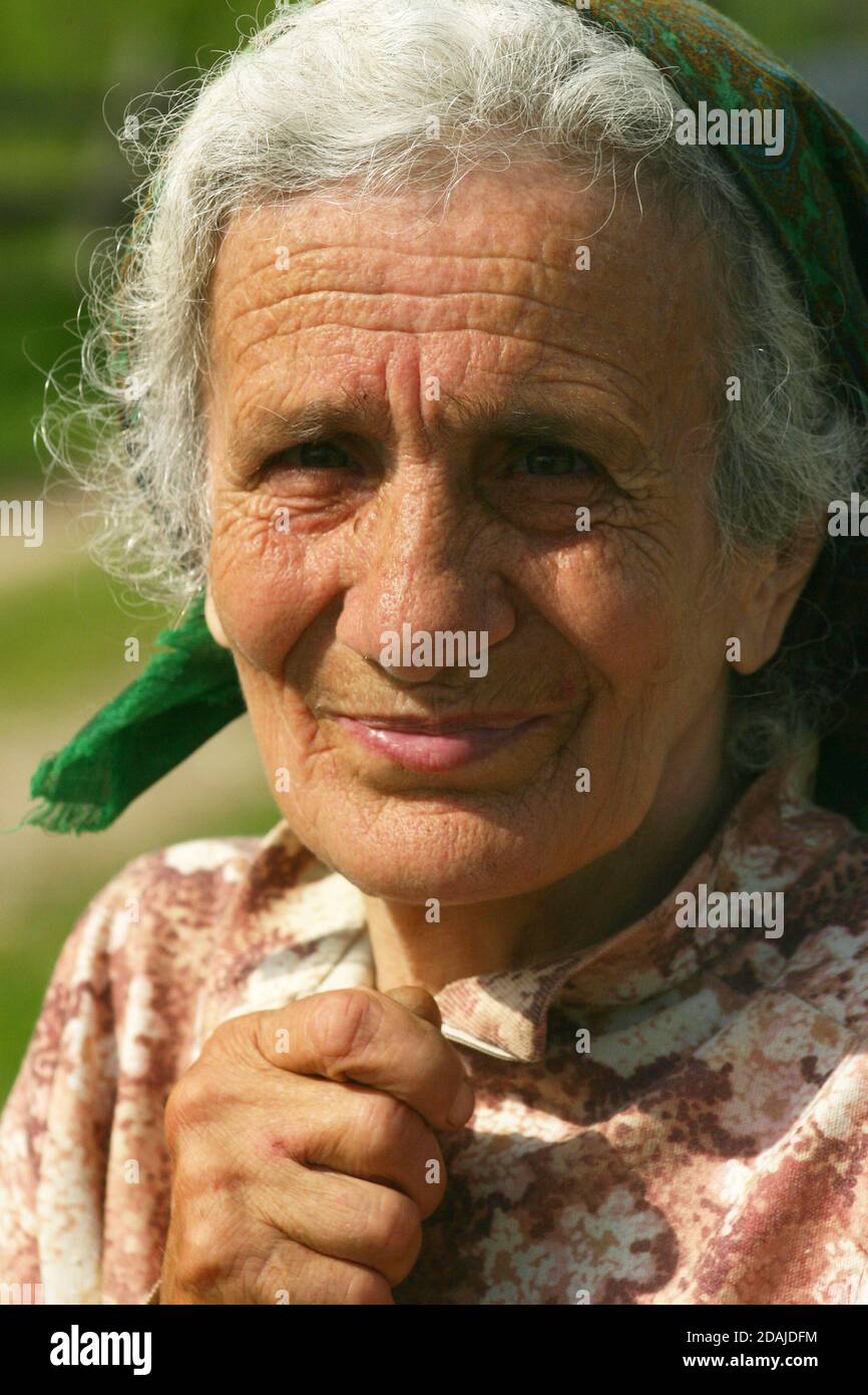 Porträt einer älteren Frau in Siebenbürgen, Rumänien Stockfoto