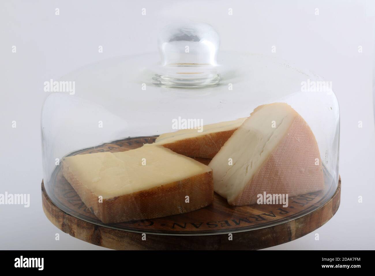 Kuh französisch und schweizer Käse als morbier und gruyere Stockfoto