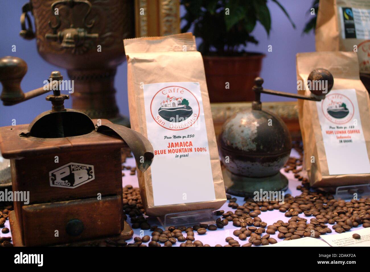 Turin, Piemont, Italien. -10/22/2010- die Lebensmittelmesse 'Salone del Gusto'. Jamaikanischer Blue Mountain Kaffee. Stockfoto