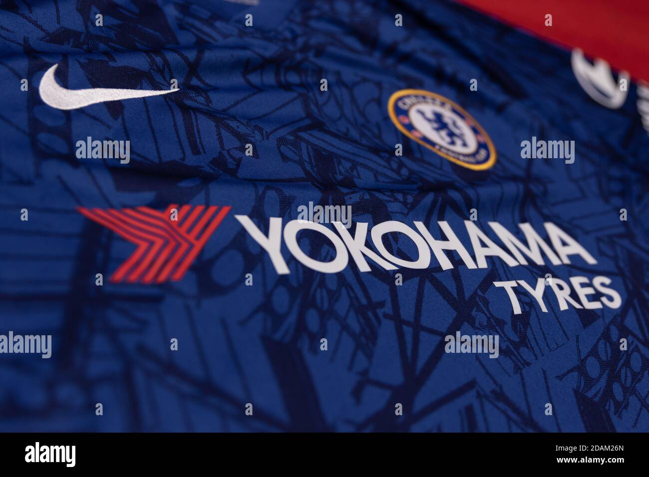 Chelsea FC Damen 2019/2020 Nike Heimtrikot mit Yokohama Reifen Vorderseite  des Shirts Sponsor Stockfotografie - Alamy