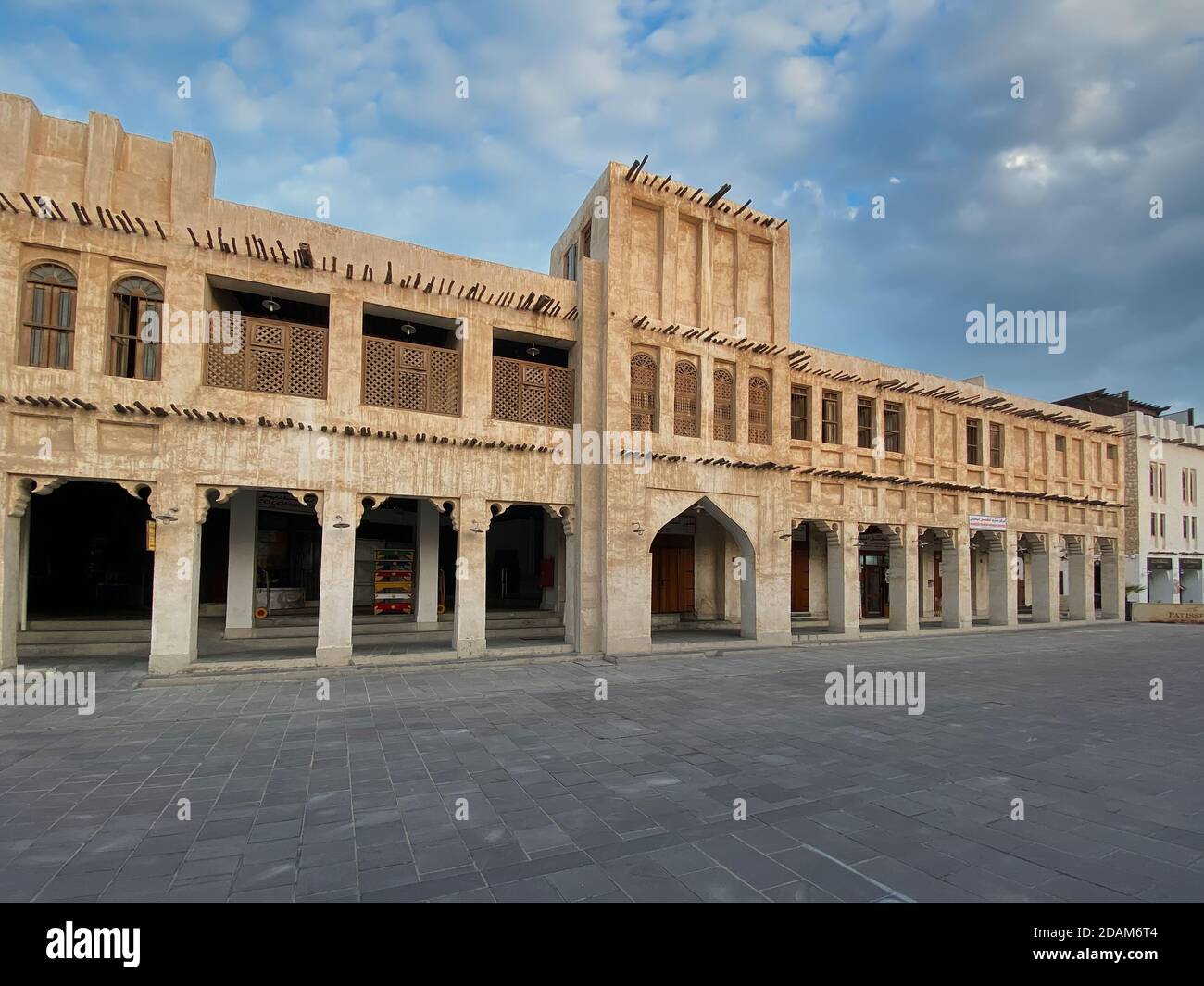 Traditionelle Touristenattraktion Ort Souq Wakif. Dieser Marktplatz ist bekannt für den Verkauf von traditionellen Kleidungsstücken, Gewürzen, Kunsthandwerk und Souvenirs. Stockfoto