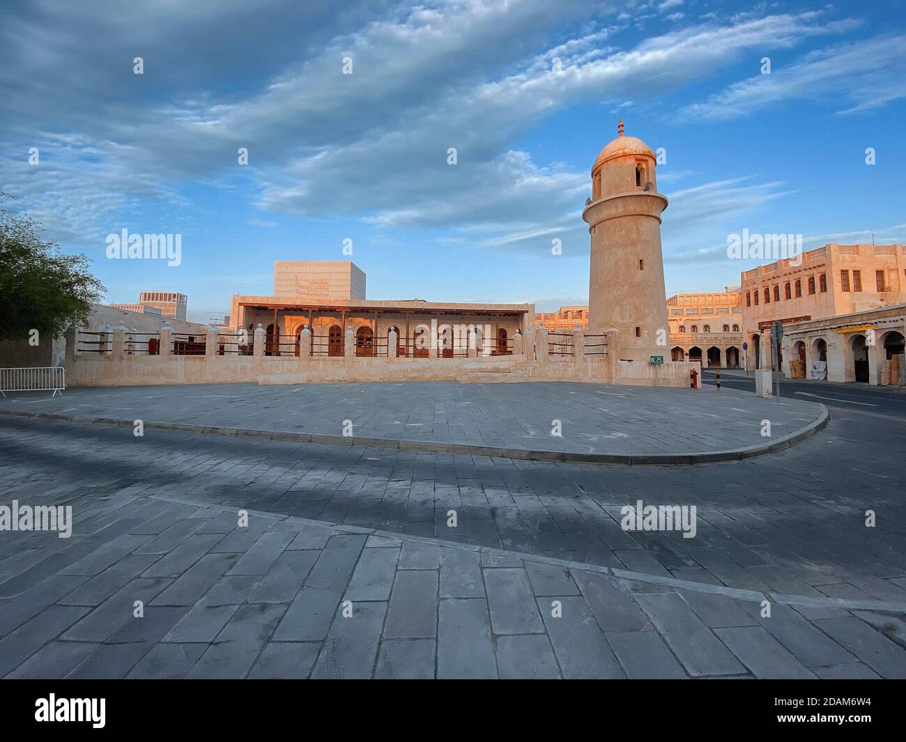 Traditionelle Touristenattraktion Ort Souq Wakif. Dieser Marktplatz ist bekannt für den Verkauf von traditionellen Kleidungsstücken, Gewürzen, Kunsthandwerk und Souvenirs. Stockfoto