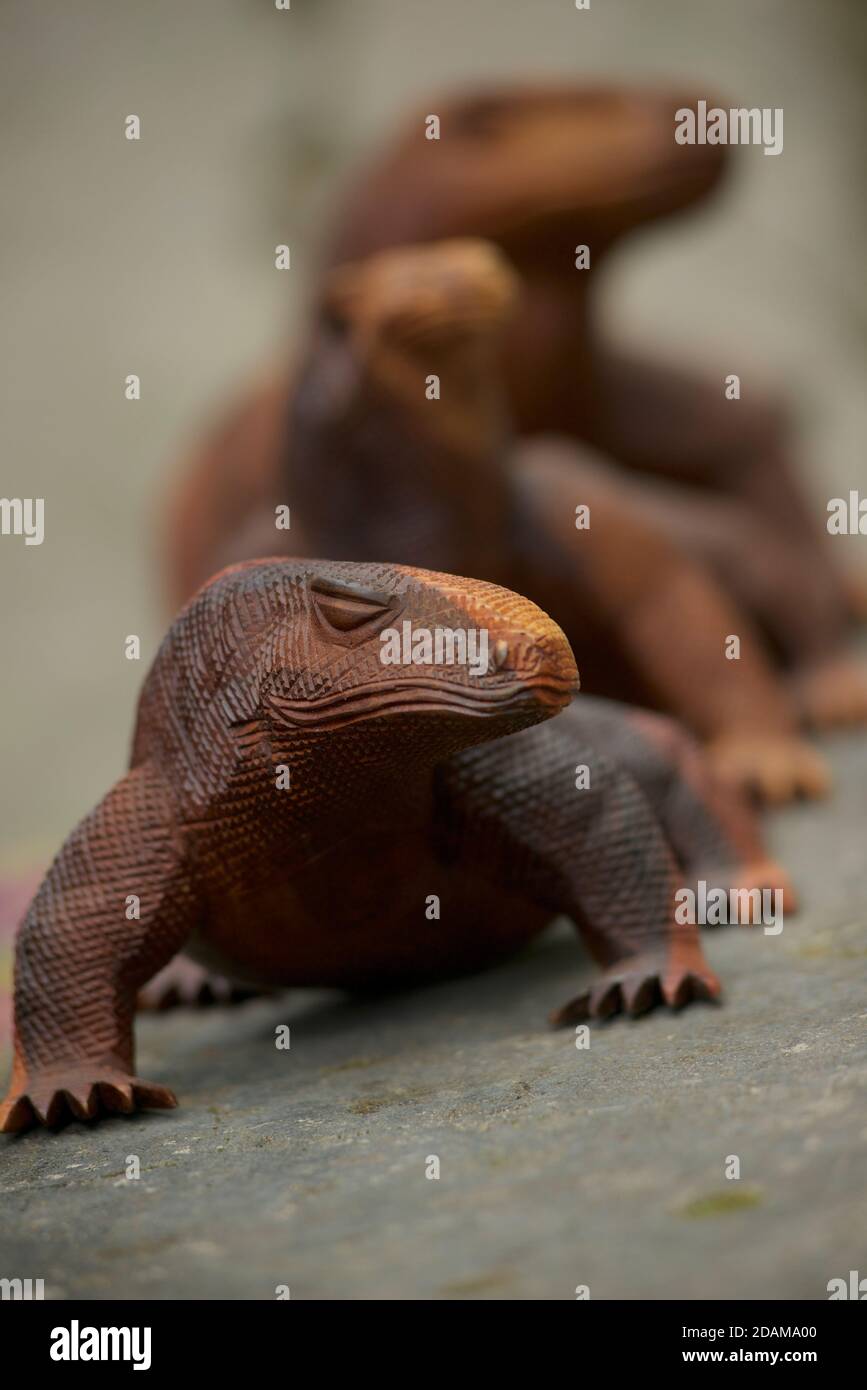 Bali Indonesia Wood Carving Craft Stockfotos und -bilder Kaufen - Alamy