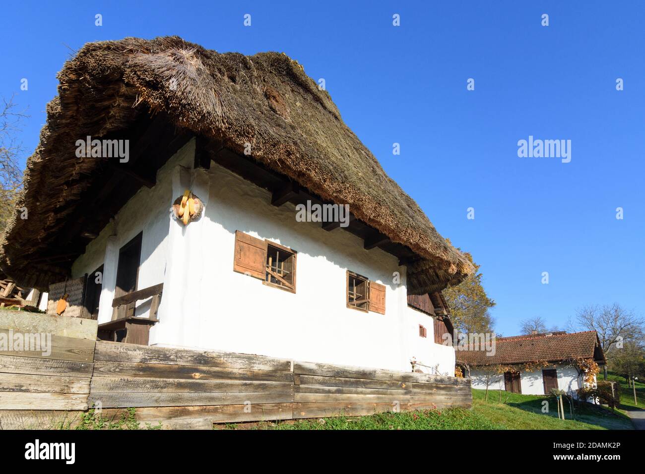 Heiligenbrunn: Kellerviertel Heiligenbrunn, gedachtes Dachhaus, Südburgenland, Burgenland, Österreich Stockfoto