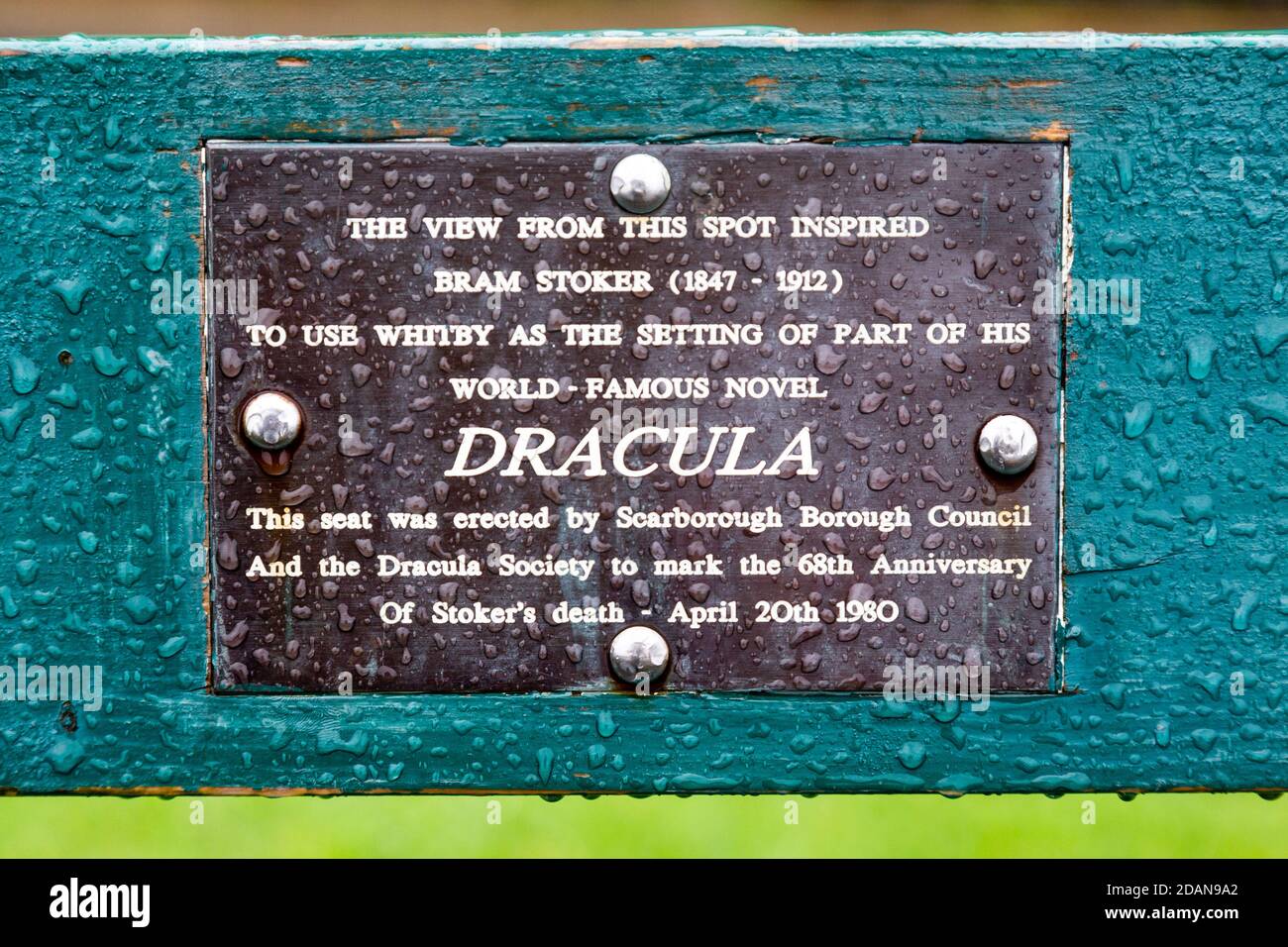 Bram Stoker Gedenkbank, Whitby, North Yorkshire, Großbritannien Stockfoto
