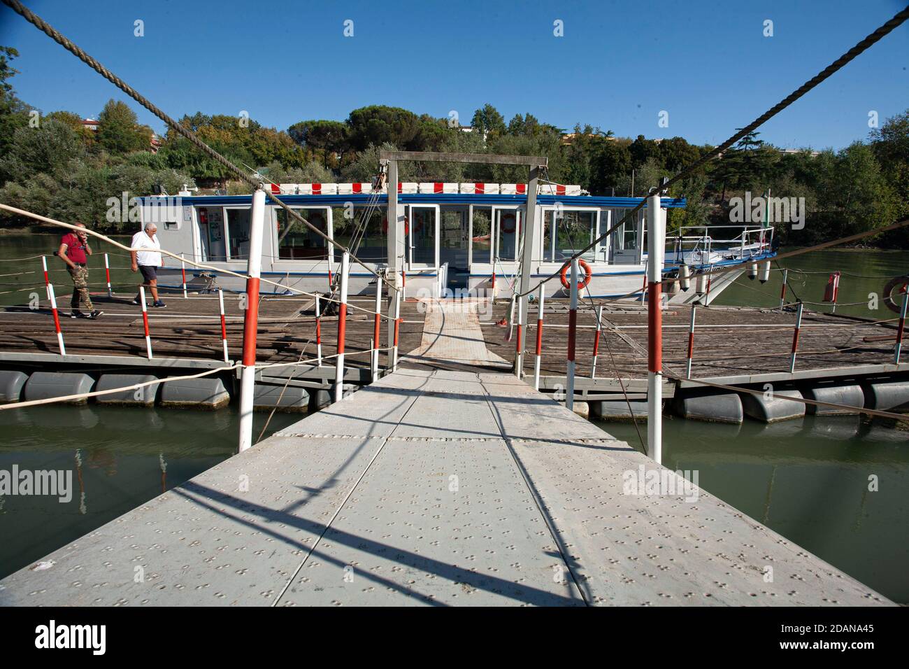 gita sul Tevere tra Roma e Ostia Stockfoto