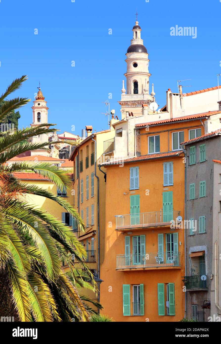 Altstadt der Stadt Menton an der Riviera in Frankreich. Stockfoto