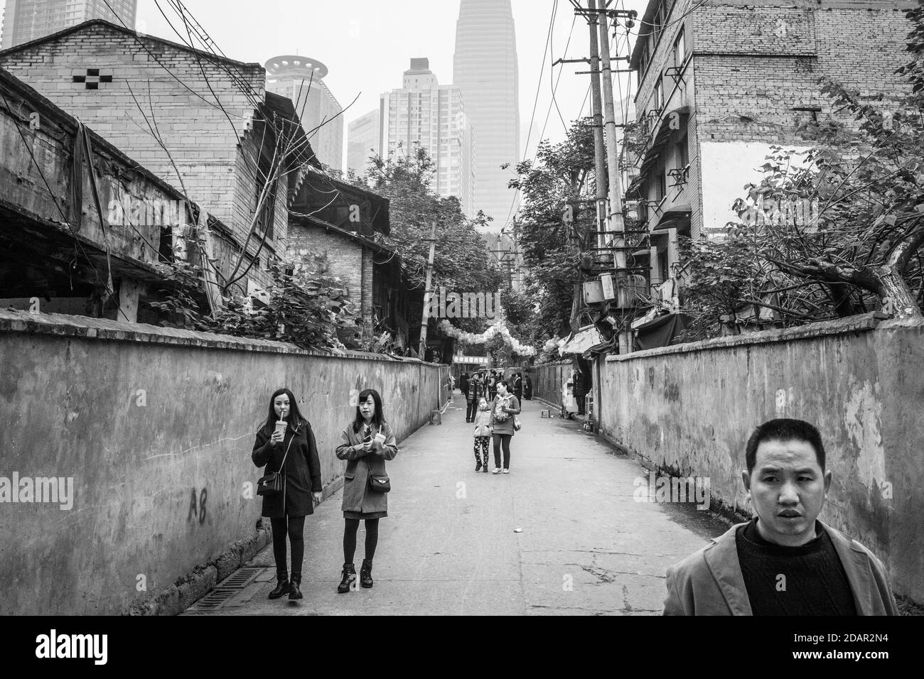 Straßenszene in einem alten Stadtteil, Chongqing, China Stockfoto