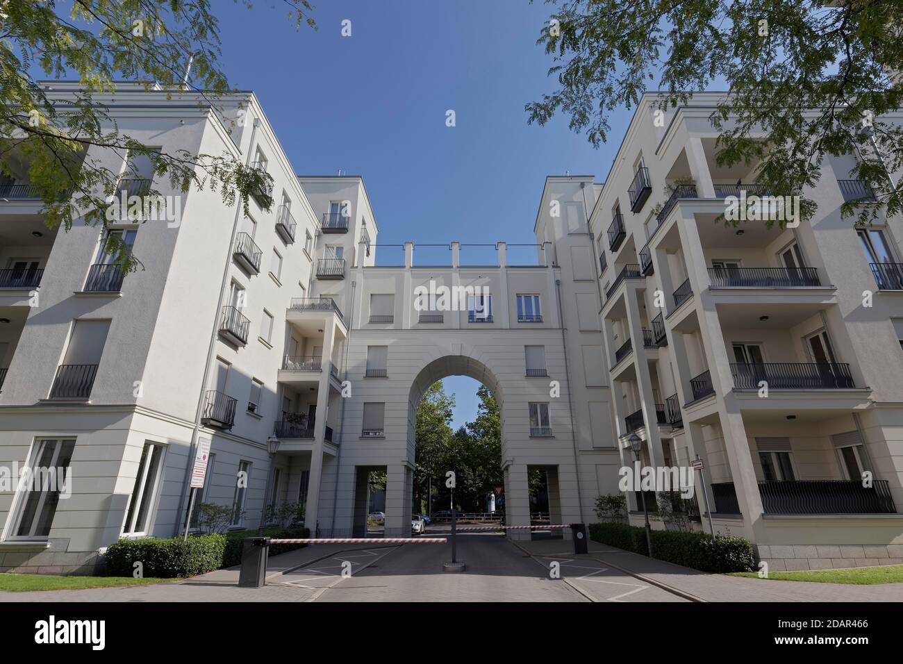 Duesseldorf Oberkassel Stockfotos Und Bilder Kaufen Seite 3 Alamy
