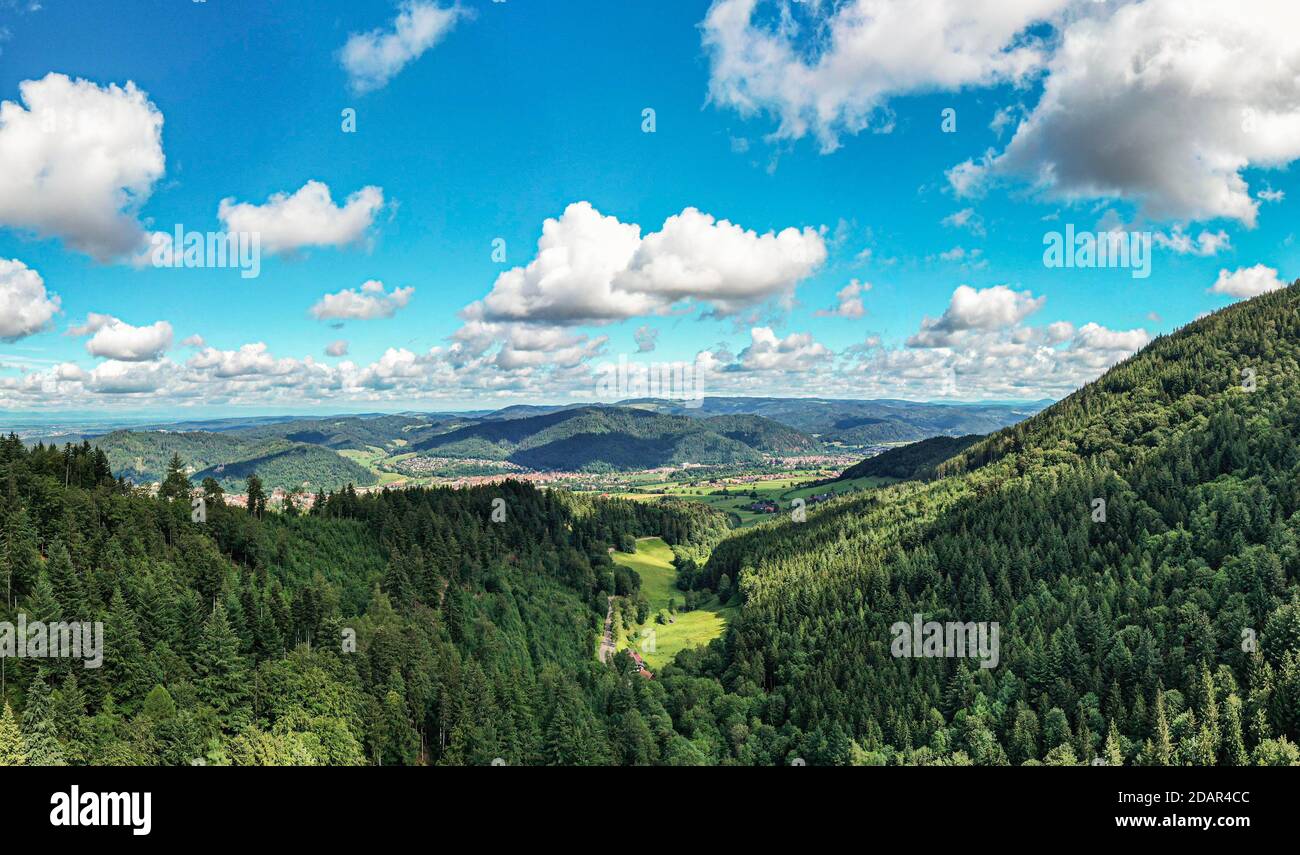 Blick ins Elztal, Drohnenbild, Sommeransicht, Alterbach Wasserfall, Kandel, Schwarzwald, Baden-Württemberg, Deutschland Stockfoto