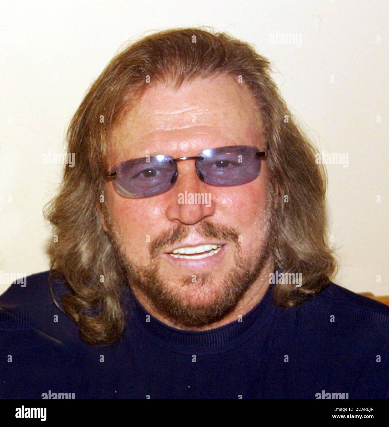 Miami Beach, FL 9-22-2001 Barry Gibb (BeeGees's) bei einem Rotkreuzvorteil im Astor Hotel Foto von Adam Sculls/PHOTOlink.net Stockfoto