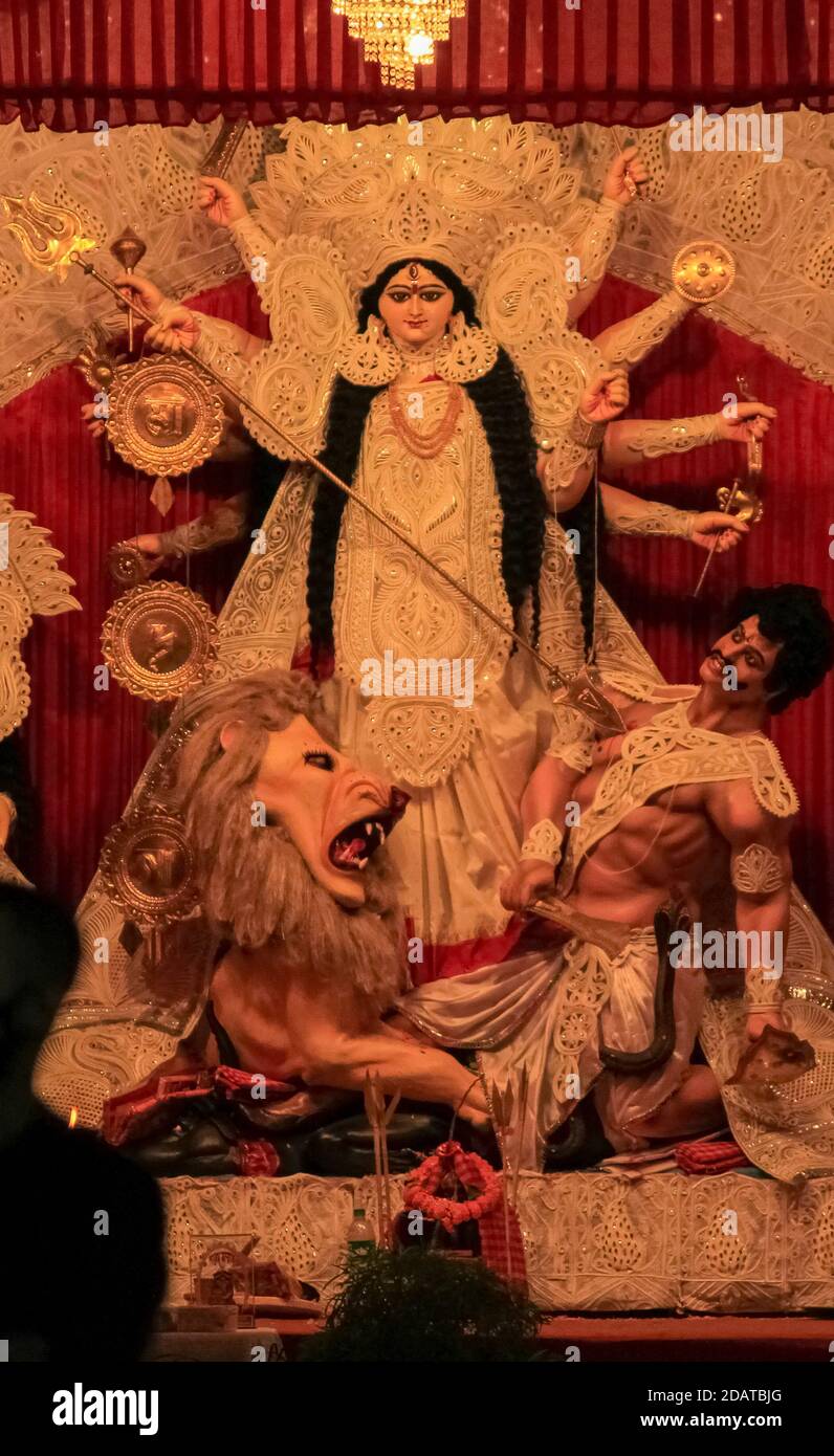 Durga Puja Magie der göttlichen Gnade und Stärke Stockfoto