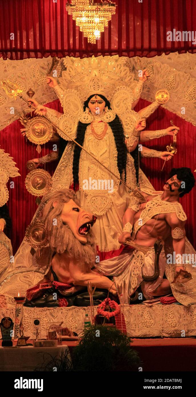Durga Puja Magie der göttlichen Gnade und Stärke Stockfoto
