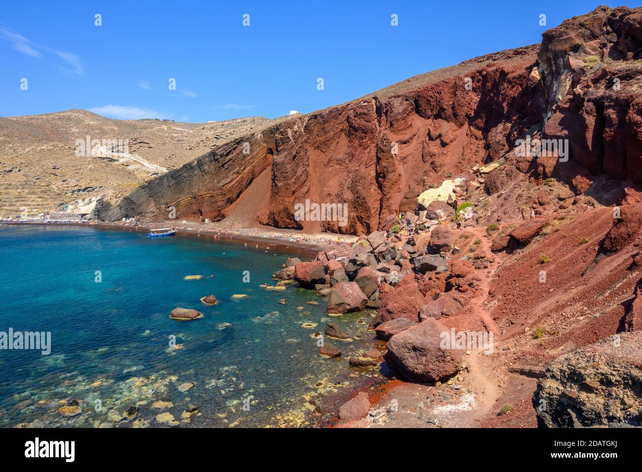 Der Rote Strand auf Santorini Island - einer der schönsten Strände der Welt. Kykladen, Griechenland Stockfoto
