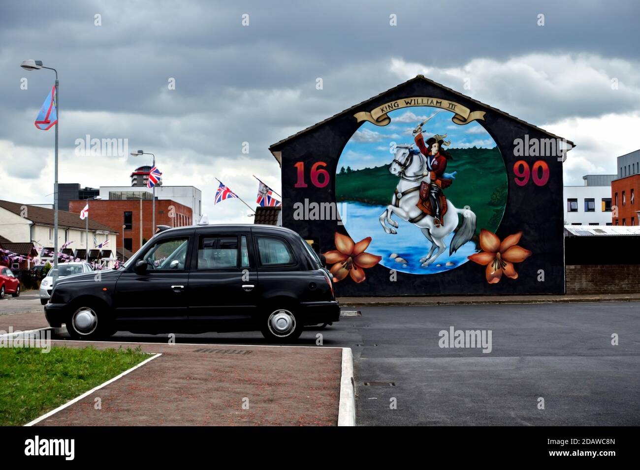 Die politischen Wandmalereien aus der Ulster Defence union. Belfast, Ulster, Nordirland, Großbritannien, Großbritannien, Europa Stockfoto