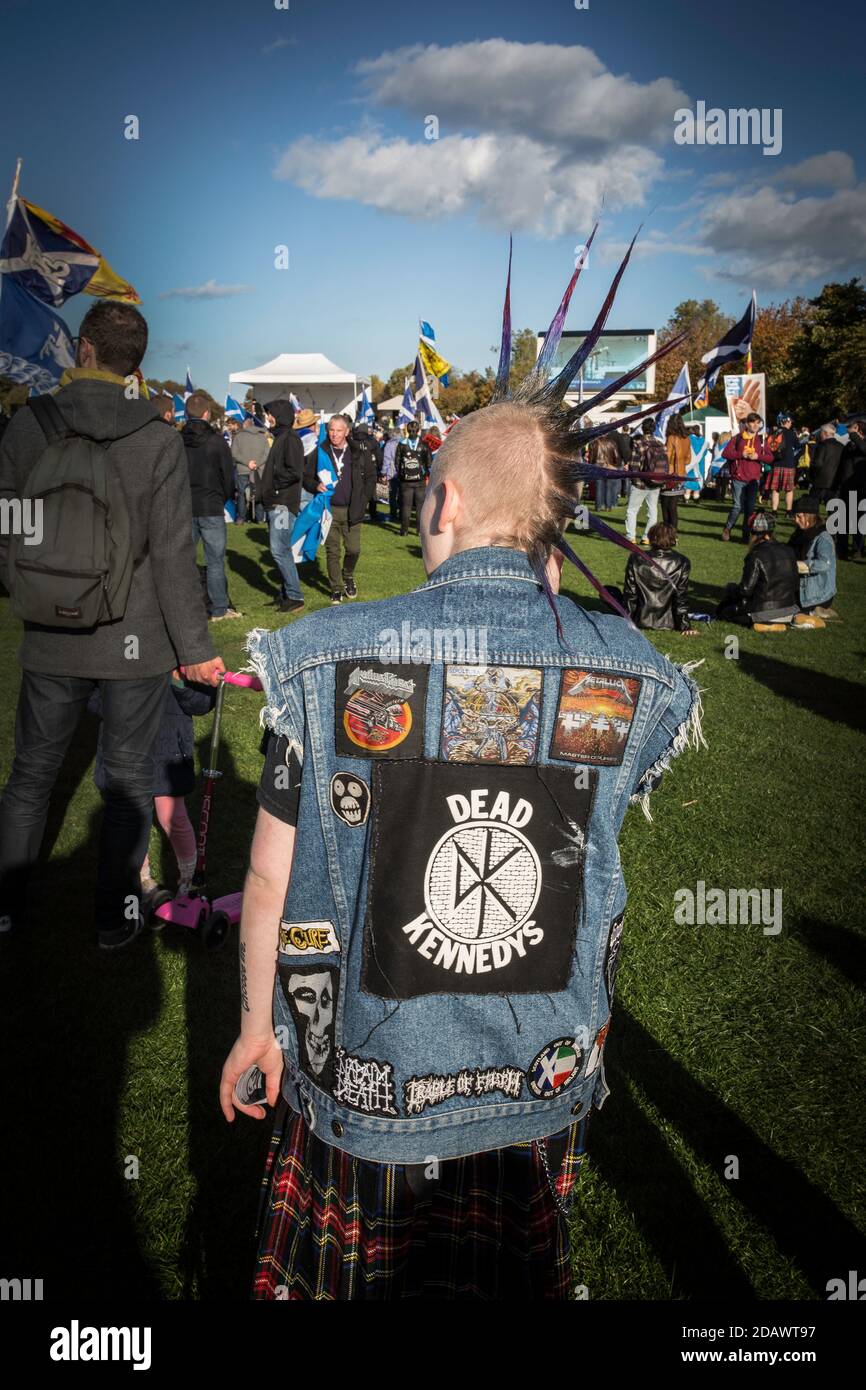 Punk während des Pro Scottish Independence March am 6.10.2018 in Edinburgh, Großbritannien. Stockfoto