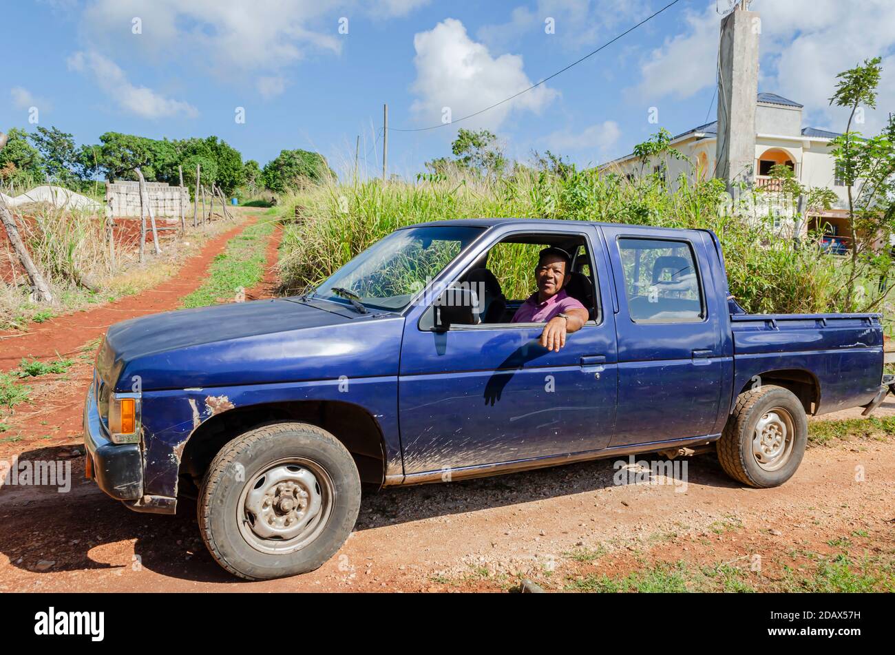 Mann Fährt Pickup Truck Stockfoto