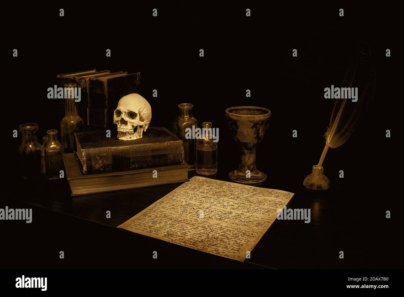 Gotischer Schreibtisch Stockfotos Und Bilder Kaufen Alamy