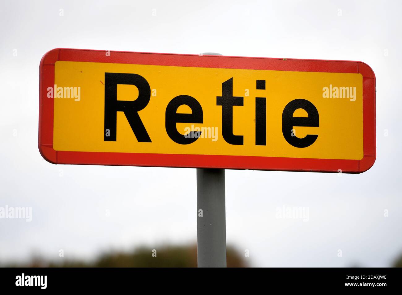 Abbildung zeigt den Namen der Gemeinde Retie auf einem Straßenschild, Freitag 21 September 2018. BELGA FOTO YORICK JANSENS Stockfoto