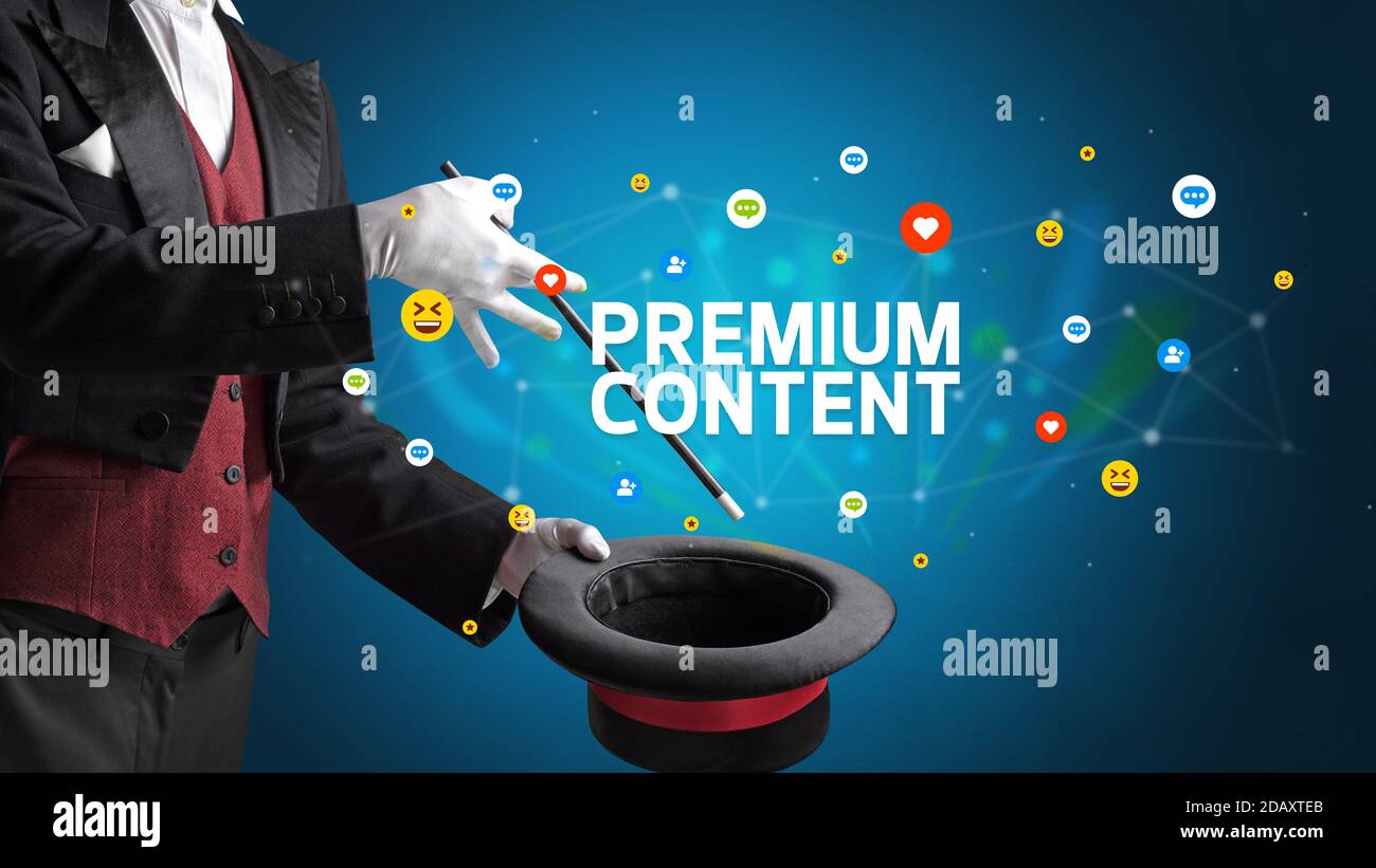 Magier zeigt Zaubertrick mit PREMIUM-CONTENT-Inschrift, Social-Media-Marketing-Konzept Stockfoto