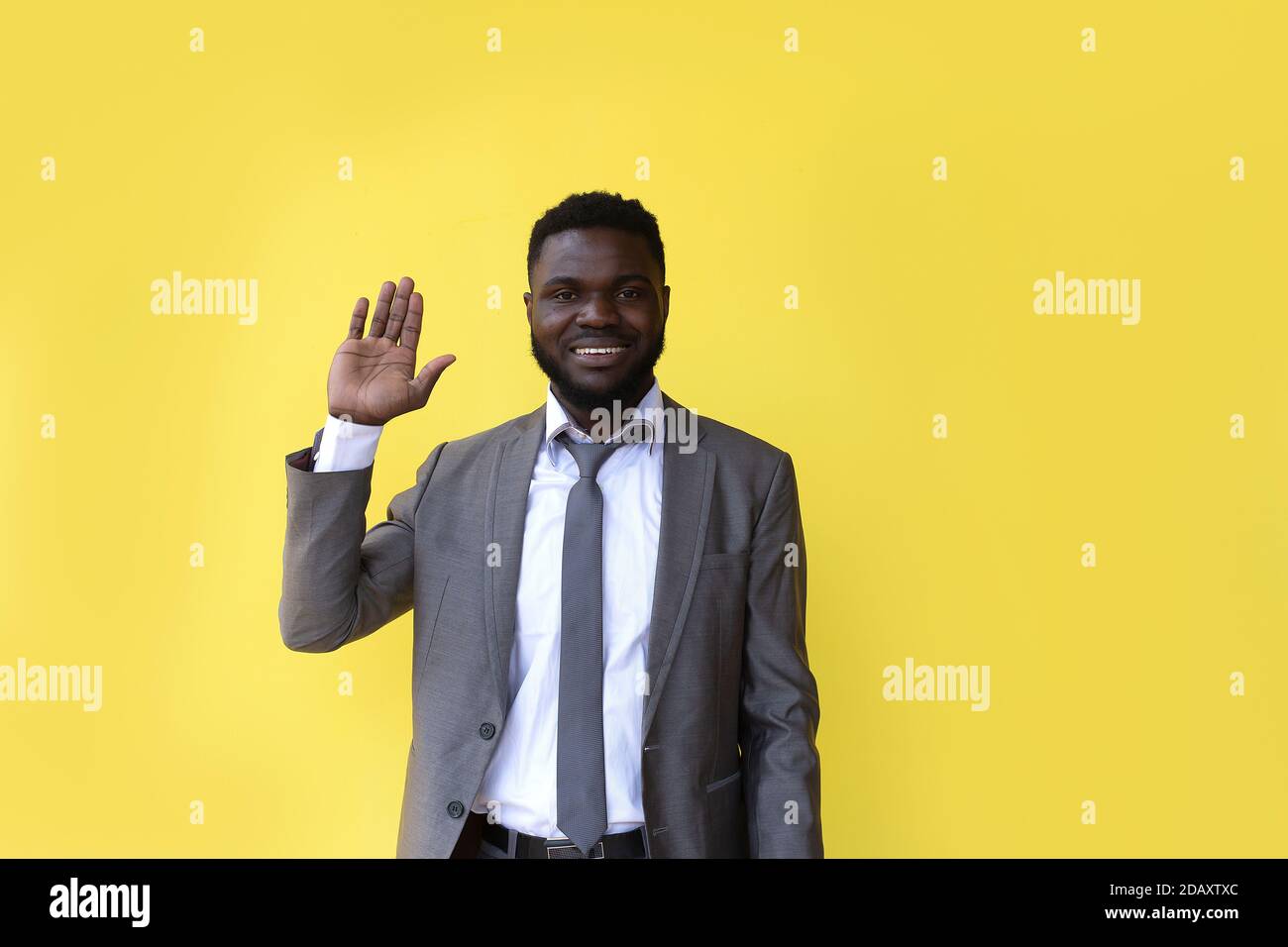 Der Afroamerikaner zählt zu 5, Handbewegung, Banner Stockfoto