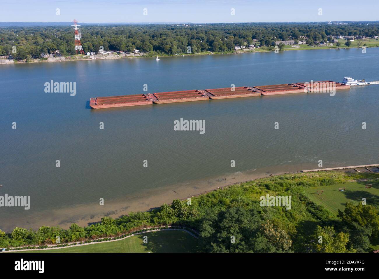 Schiffe auf dem Ohio River, Louisville, KY, USA Stockfoto