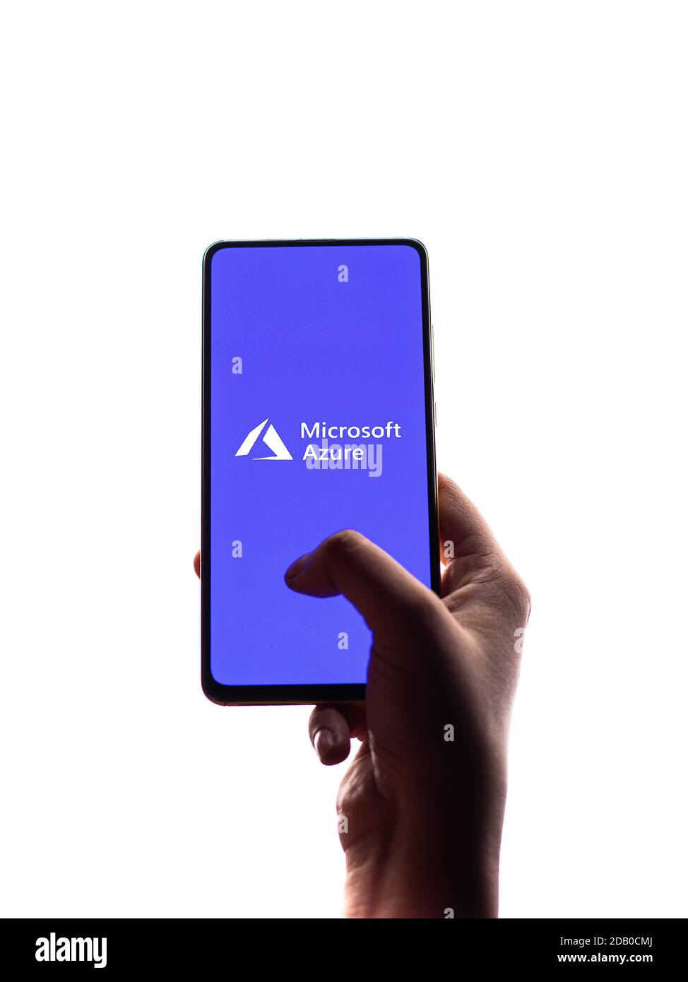 Assam, indien - November 15, 2020 : Microsoft Azure Logo auf Handy-Bildschirm Stock Bild. Stockfoto