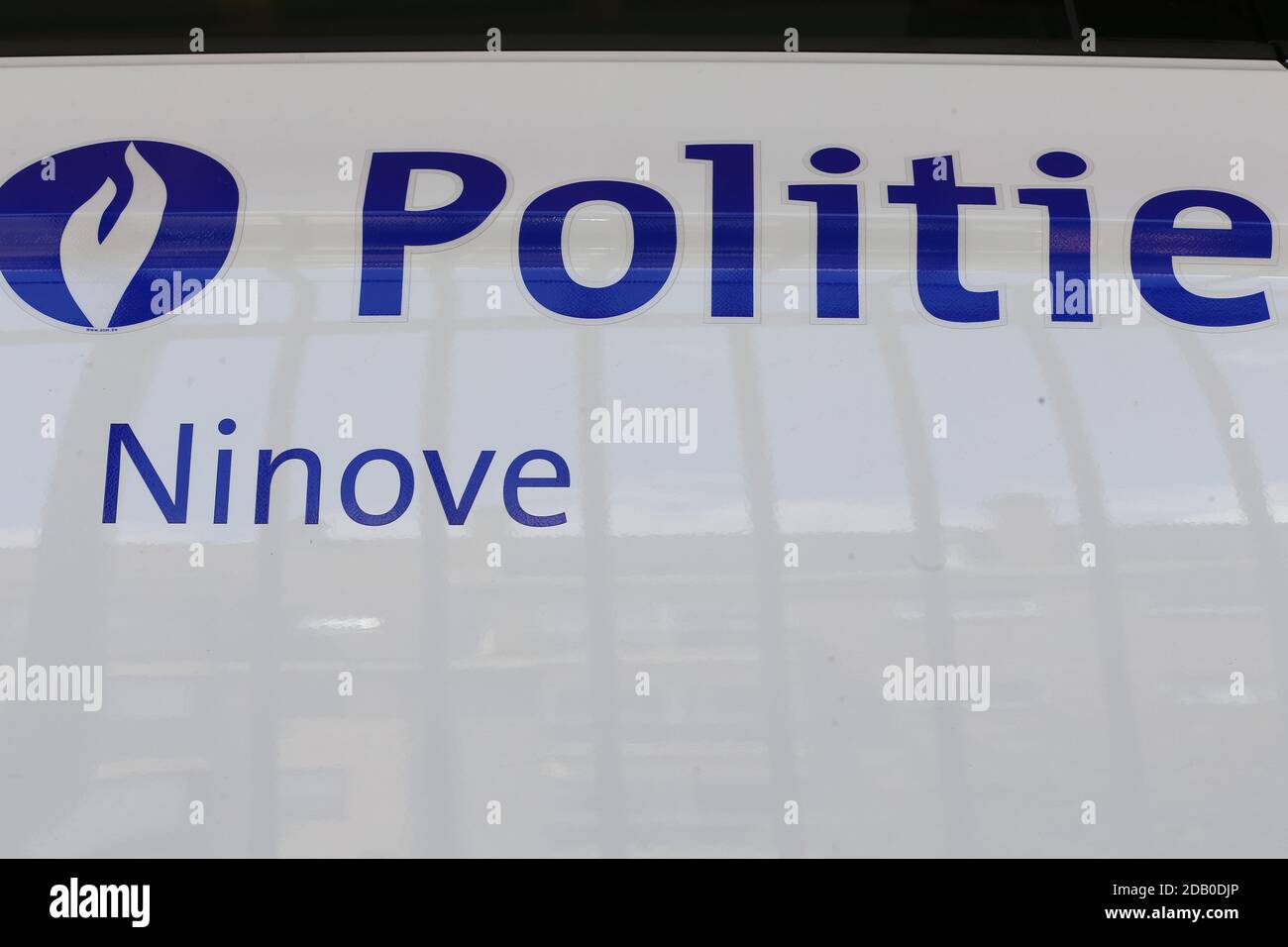 Abbildung Bild zeigt die Polizeistation in Ninove, Samstag, 11. Juli 2020. BELGA FOTO NICOLAS MAETERLINCK Stockfoto