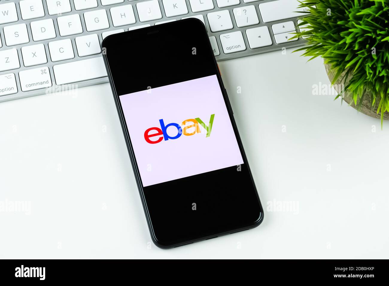 EBay App-Logo auf einem Smartphone-Bildschirm. Stockfoto