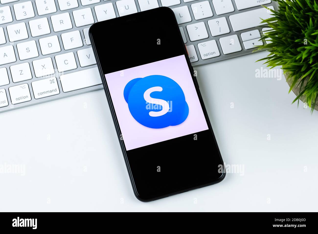 Skype-App-Logo auf einem Smartphone-Bildschirm. Stockfoto