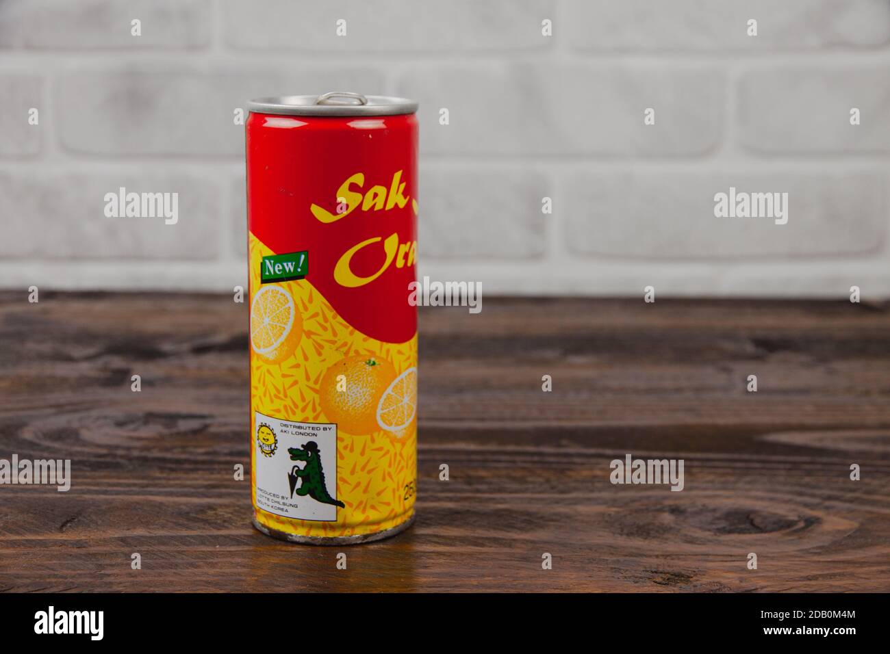 Eine Vintage-AluminiumDose von Sak Sak Softdrink dagegen Der Ziegel Wal Stockfoto