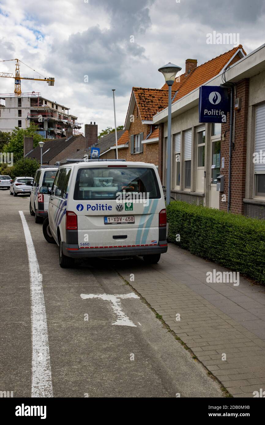 Abbildung Bild zeigt die Polizeistation in Diksmuide, Donnerstag, 30. Juli 2020. BELGA FOTO KURT DESPLENTER Stockfoto