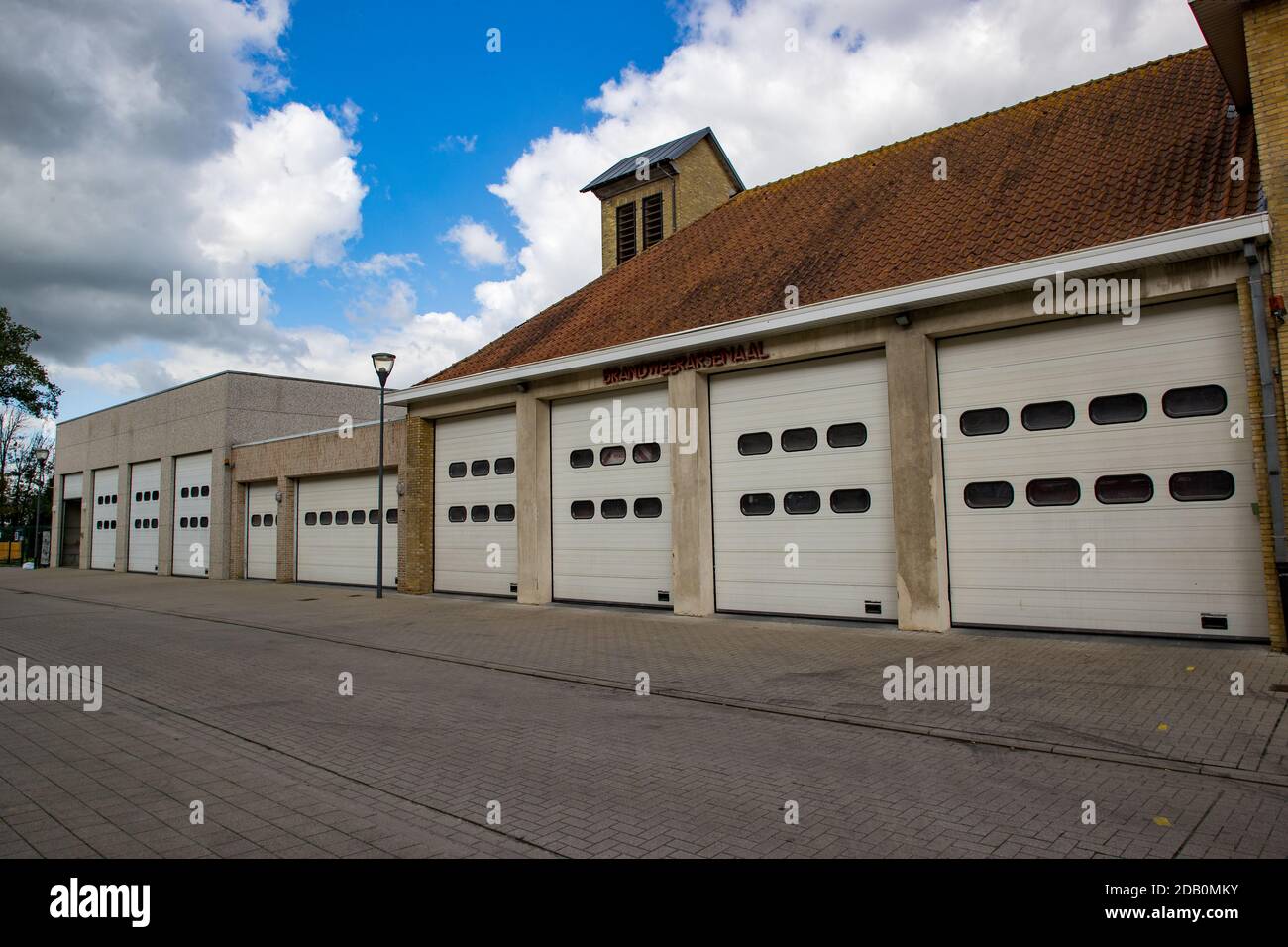 Abbildung Bild zeigt die Feuerwehrstation in Houthulst, Donnerstag, 30. Juli 2020. BELGA FOTO KURT DESPLENTER Stockfoto