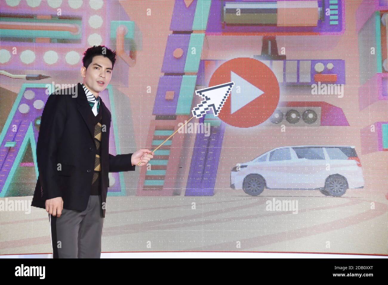 Taipeh. November 2020. Jam Hsiao wird Youtuber und baut am 13. November 2020 seinen persönlichen Kanal in Taipei, Taiwan, China.(Foto: TPG) Quelle: TopPhoto/Alamy Live News Stockfoto