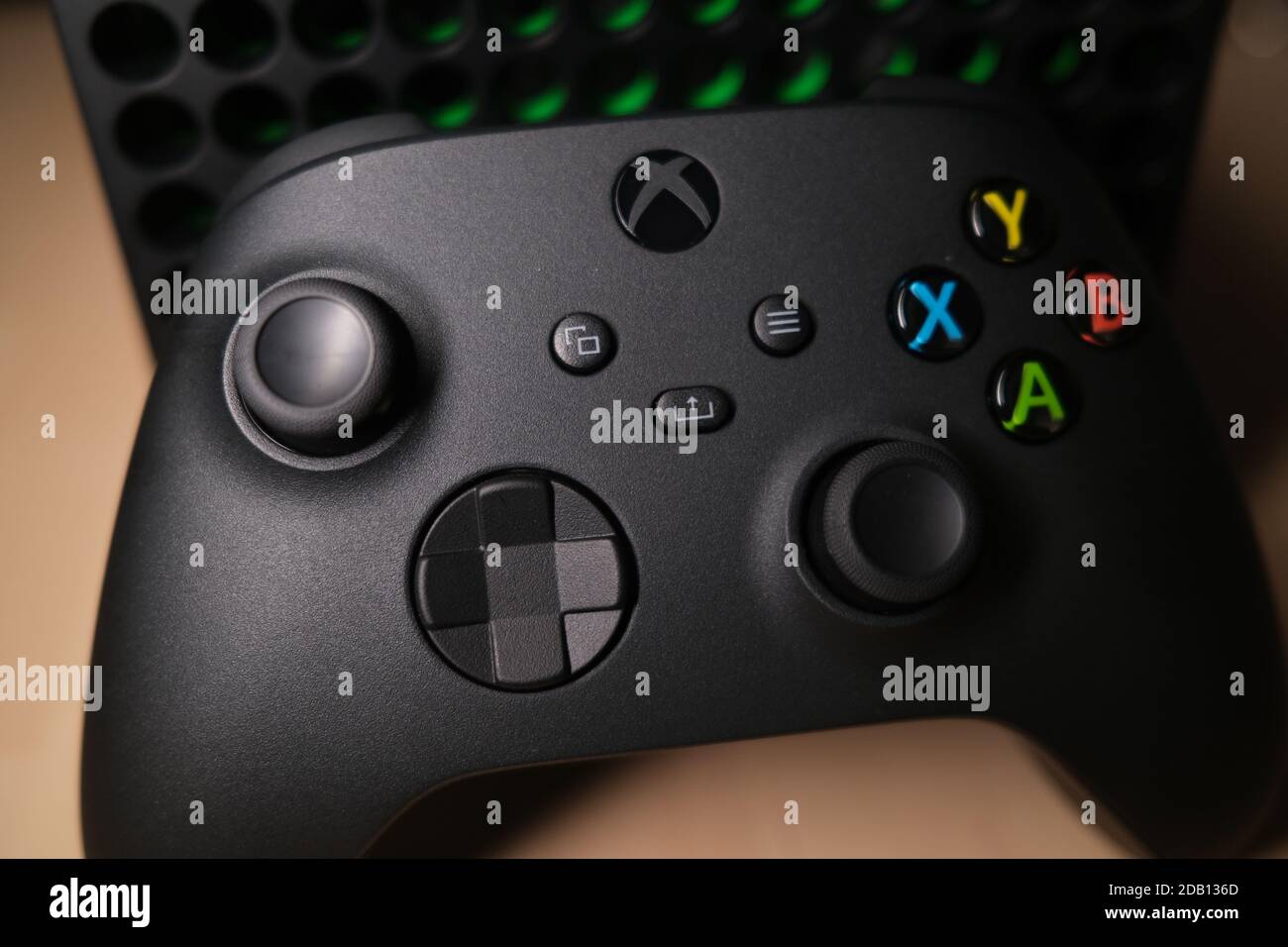 MADRID, SPANIEN - 10. November 2020: Fotoshooting und Testen von Xbox Series X-Produkten Stockfoto