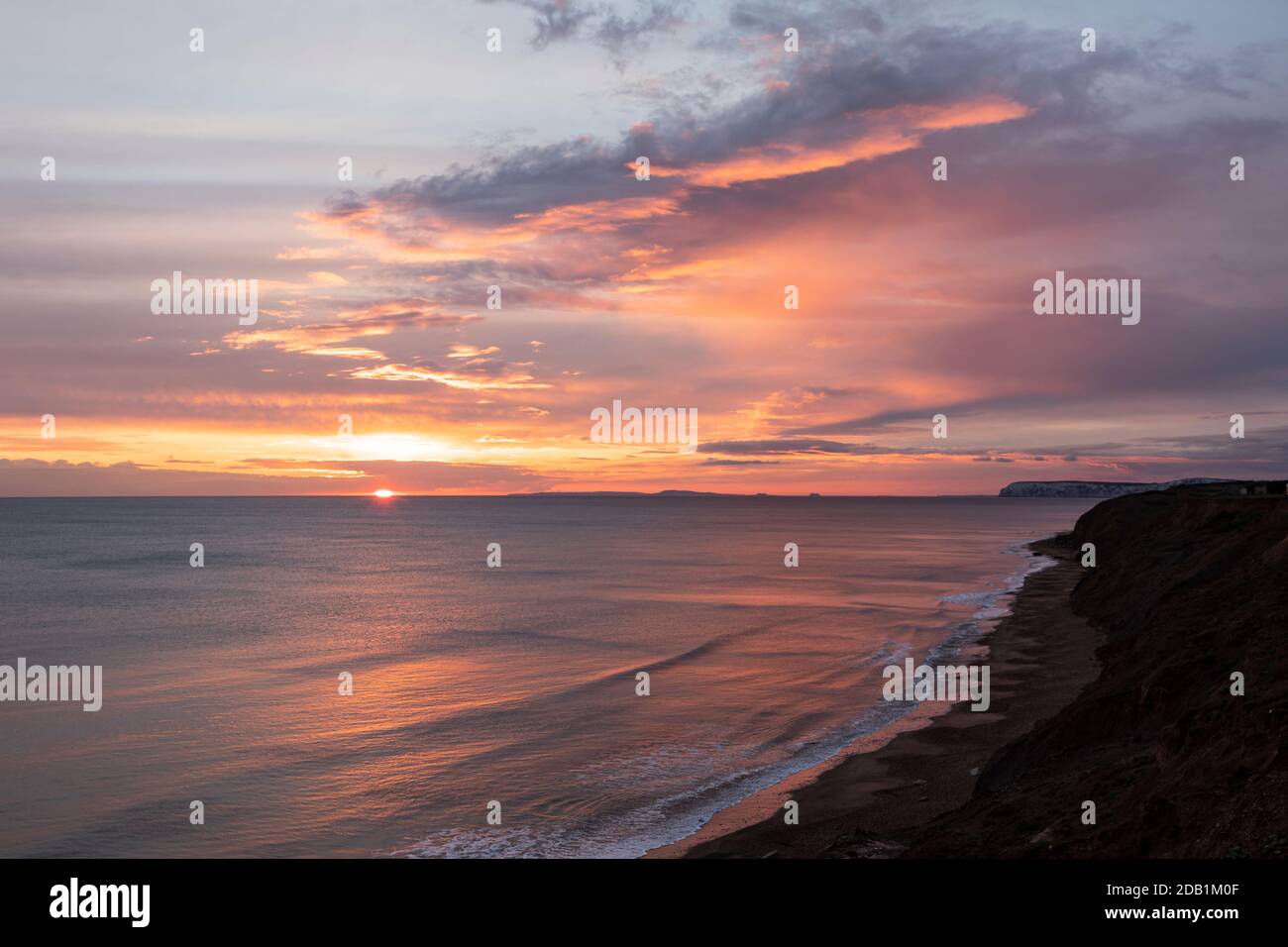 Sonnenuntergang an der Brighstone Bucht, Isle Of Wight Stockfoto