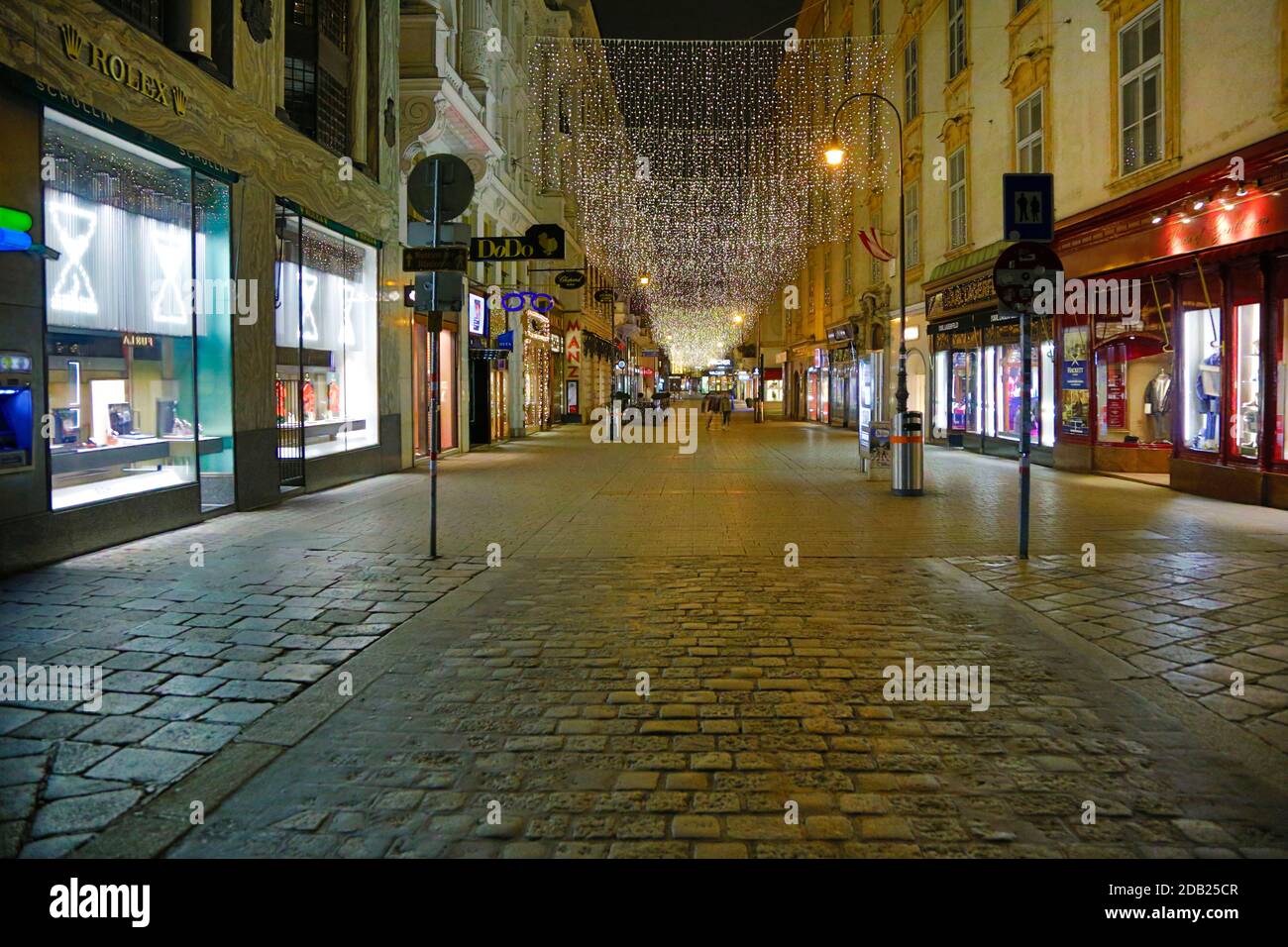 Covid 19: Wien vor der 2 harten Absperrung Wien, 13. November 2020 Luxusmeile Kohlmarkt Geschäfte Geschäfte Weihaftertslight Einzelhandel weltweit im Einsatz Stockfoto