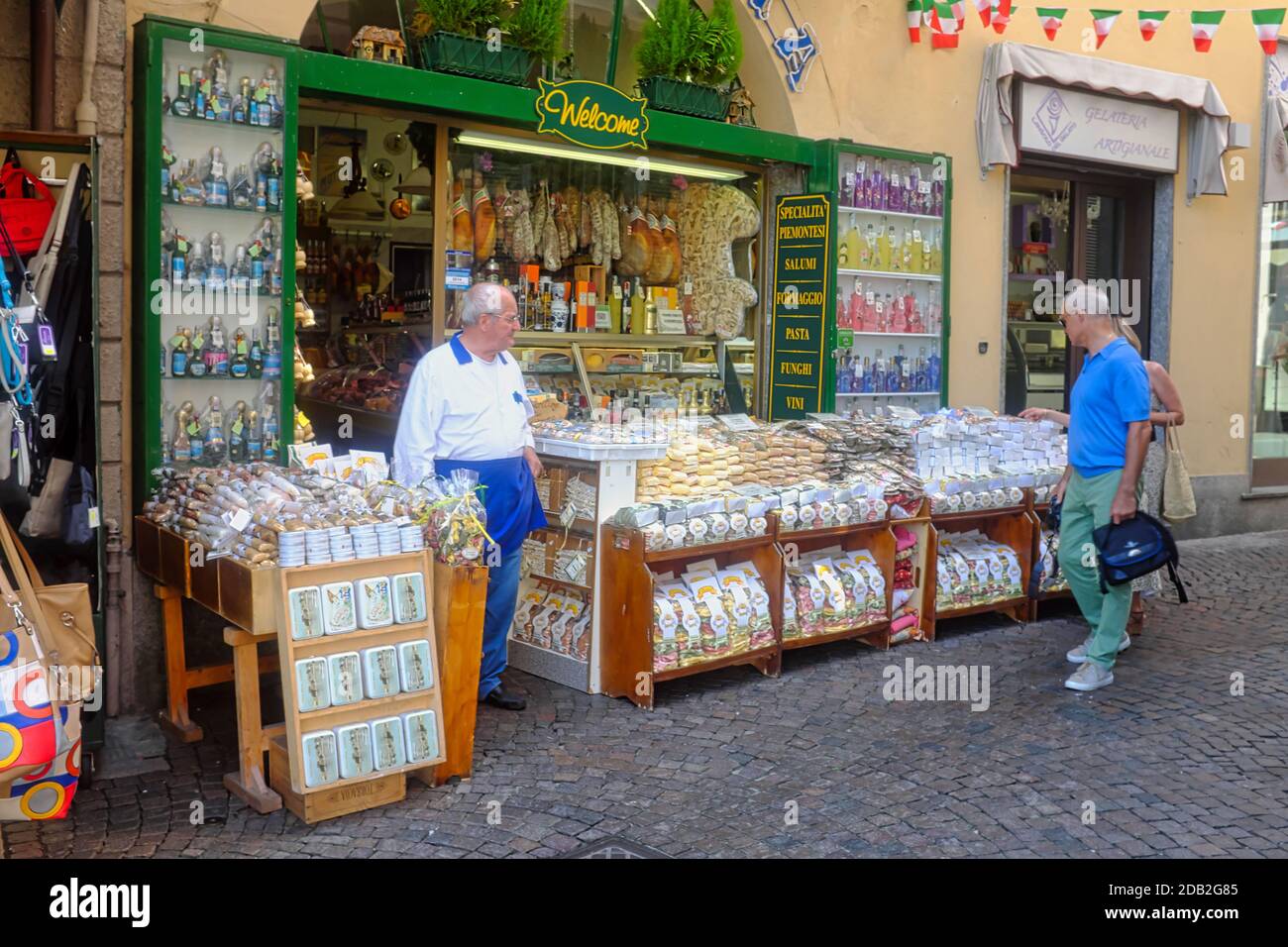 Italienischer feinkostladen Fotos und Bildmaterial in hoher Auflösung