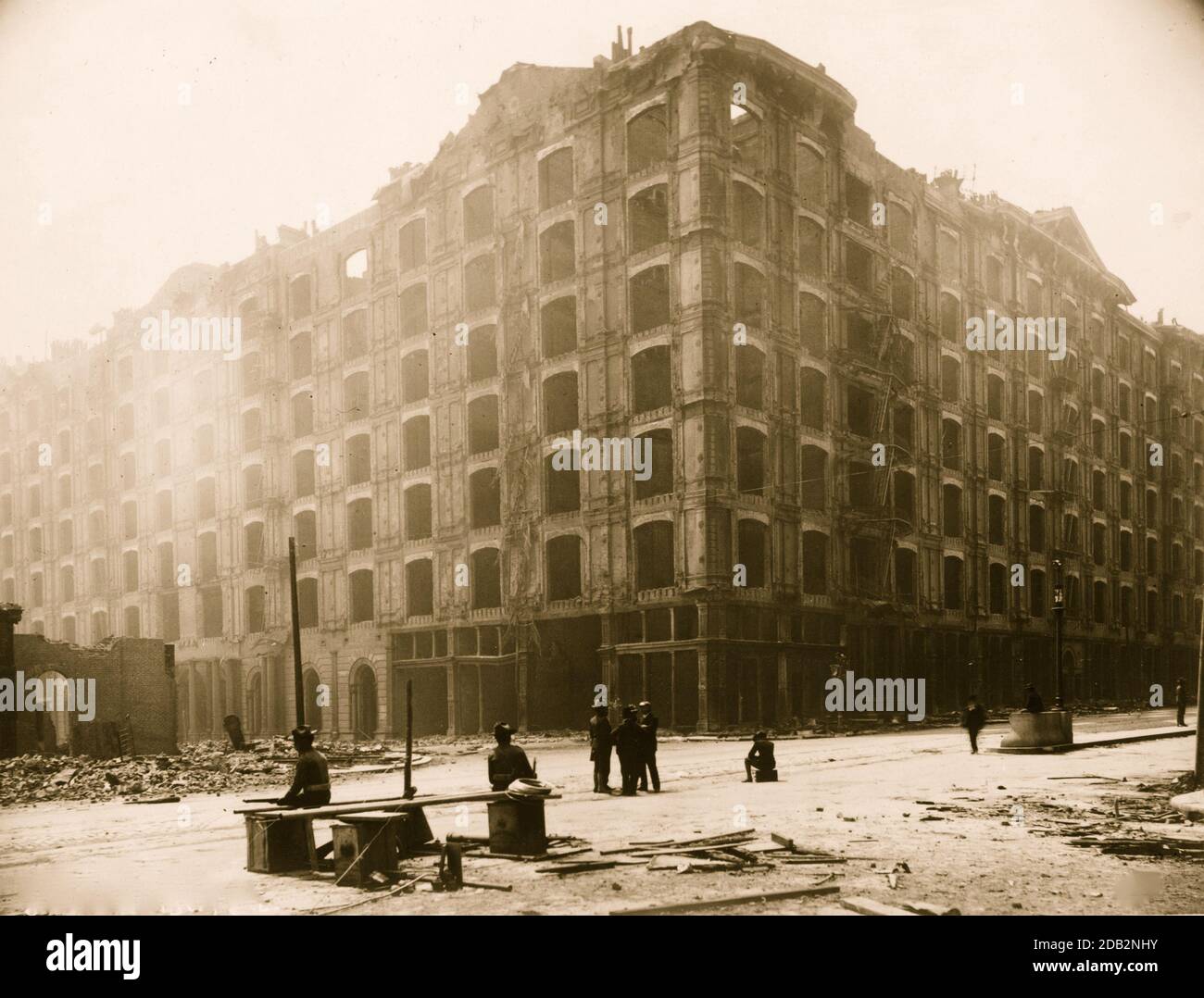 Ansicht des Gebäudes nach Erdbeben und Feuer, San Francisco, Kalifornien. Stockfoto