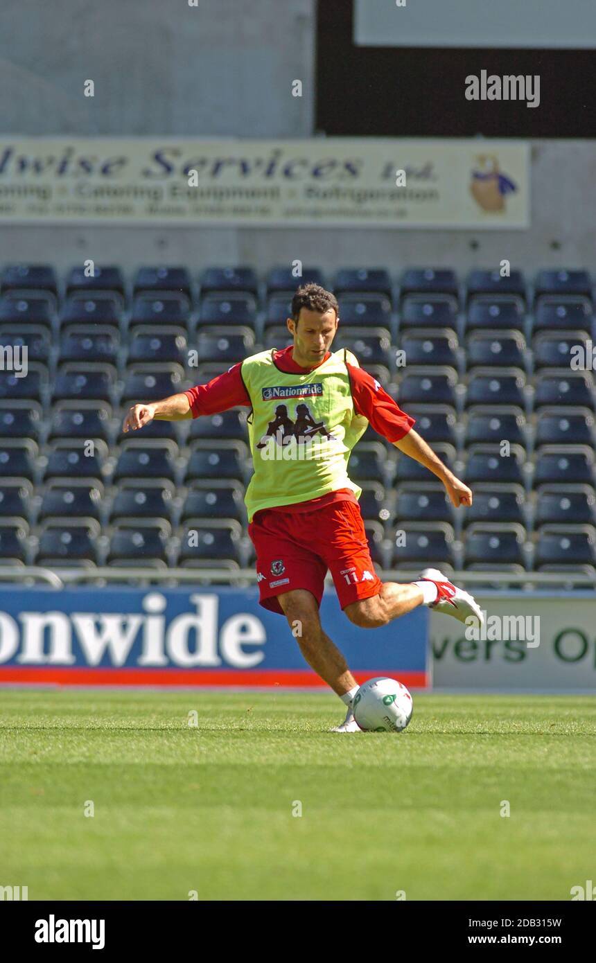 Ryan Giggs trainiert im August 2005 mit der Fußballmannschaft von Wales im Liberty Stadium in Swansea, Großbritannien Stockfoto