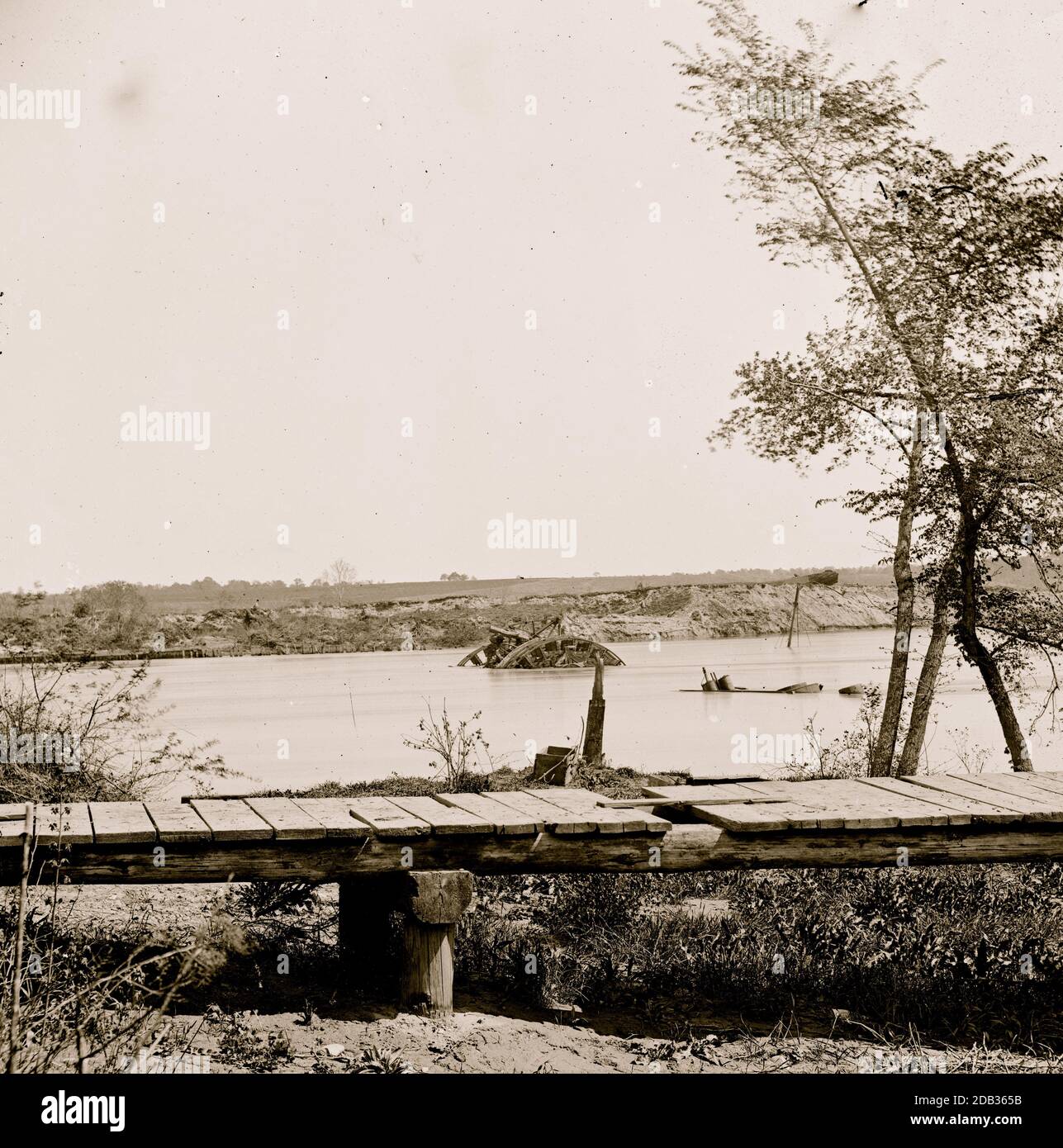 James River, VA. Versunkene konföderierte Schiffe Virginia (RAM) und Jamestown. Stockfoto