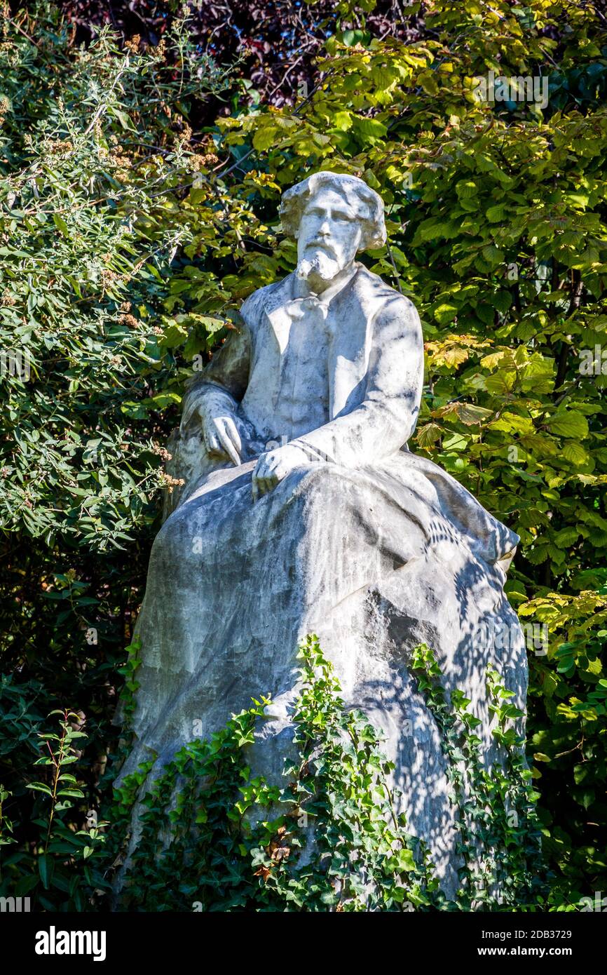 Alphonse Daudet Statue in den Gärten der Champs Elysees, Paris, Frankreich Stockfoto