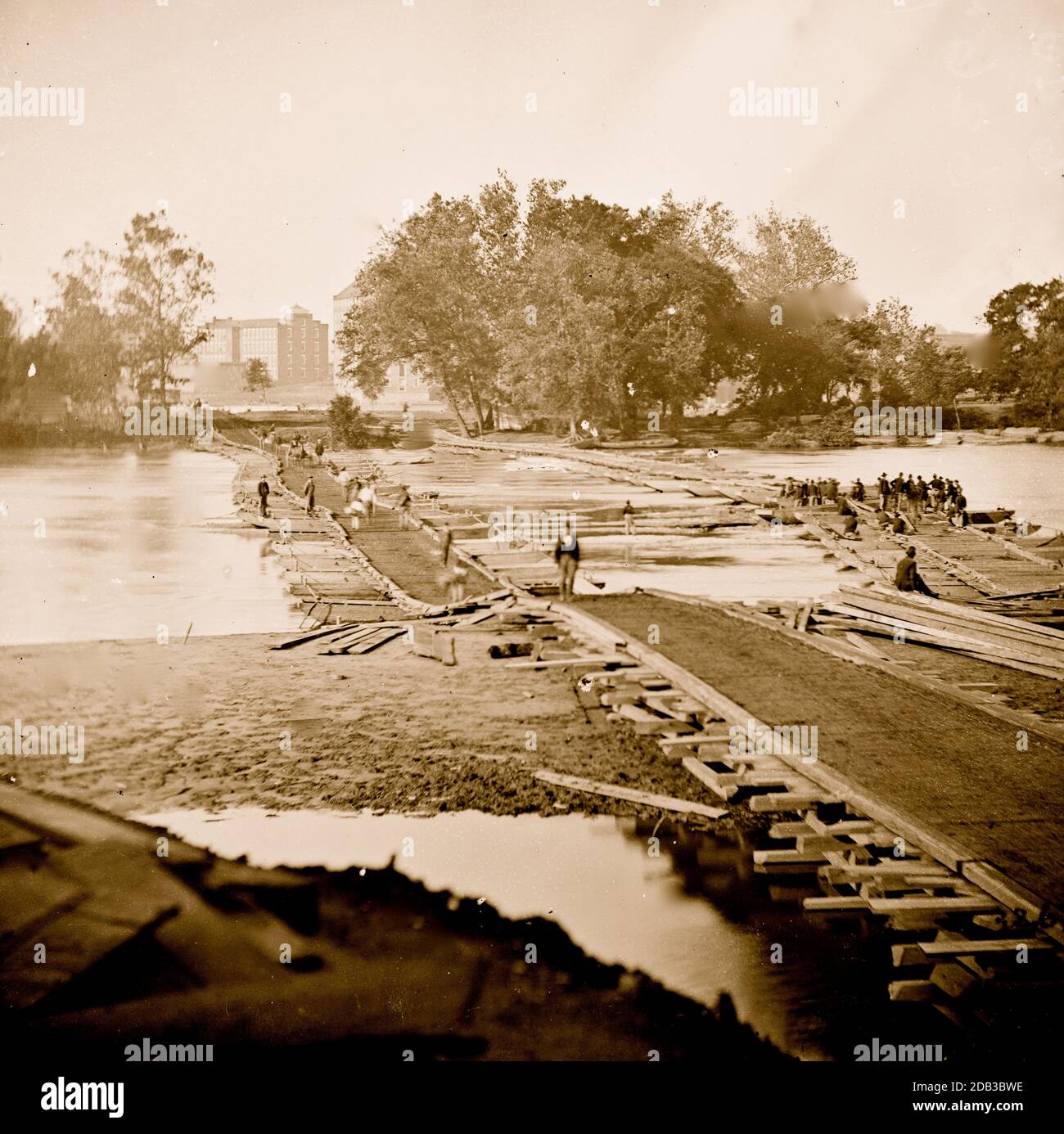 Richmond, VA. Pontoon überbrückt den James, mit Blick auf Manchester. Stockfoto