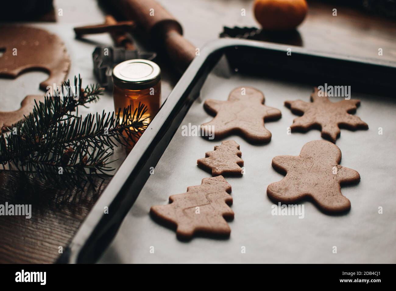 Herstellung von Lebkuchen Weihnachtsplätzchen für Feiertage ...