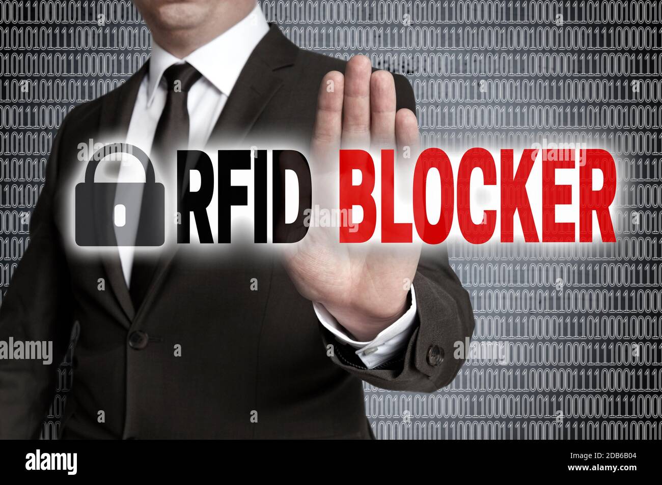 RFID-Blocker mit Matrix zeigt Geschäftsmann. Stockfoto