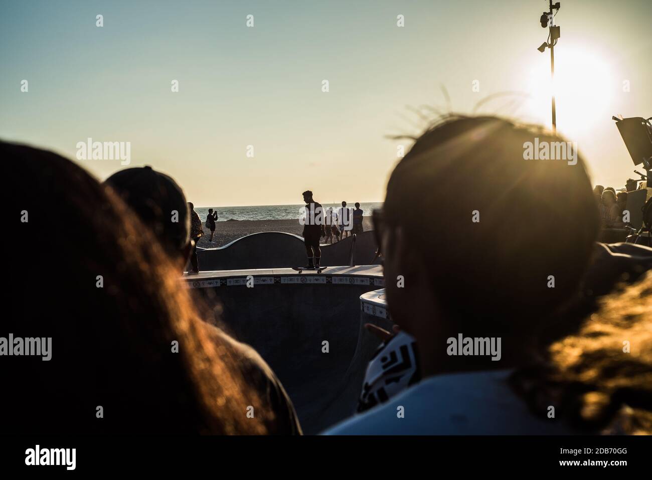 Skate guy in Aktion Stockfoto