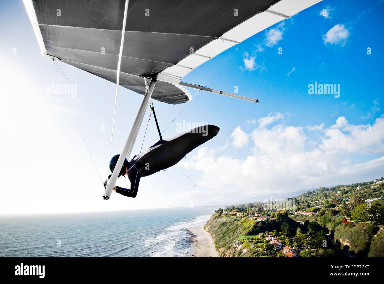 Drachenfliegen über der Küste, Wilcox, Santa Barbara, Kalifornien, USA Stockfoto