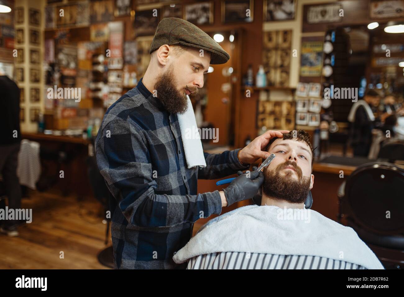 Barbershop der alten schule -Fotos und -Bildmaterial in hoher Auflösung –  Alamy