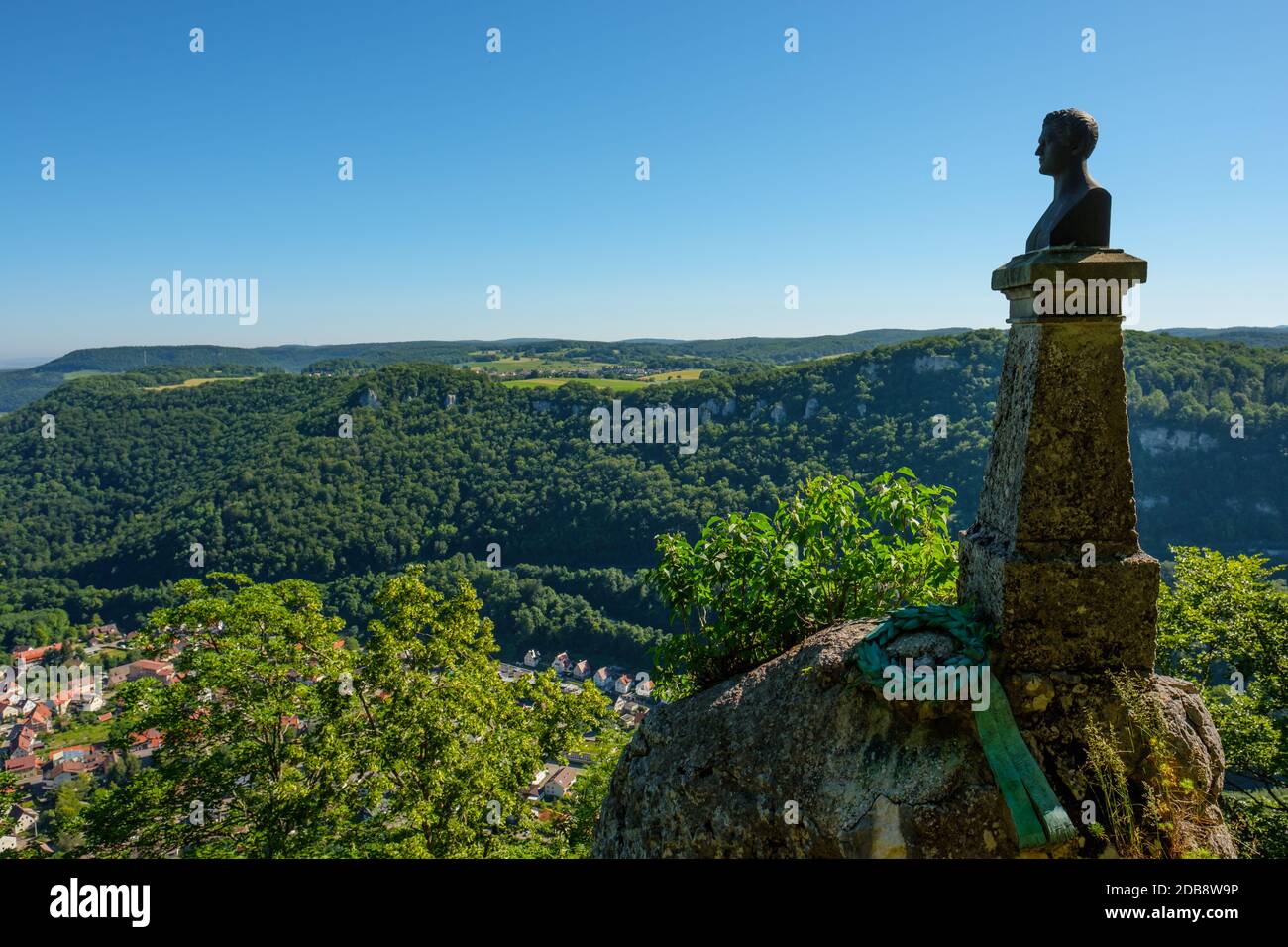 Wilhelm Hauff-Denkmal bei Lichtentstein an der schwäbischen alb Stockfoto