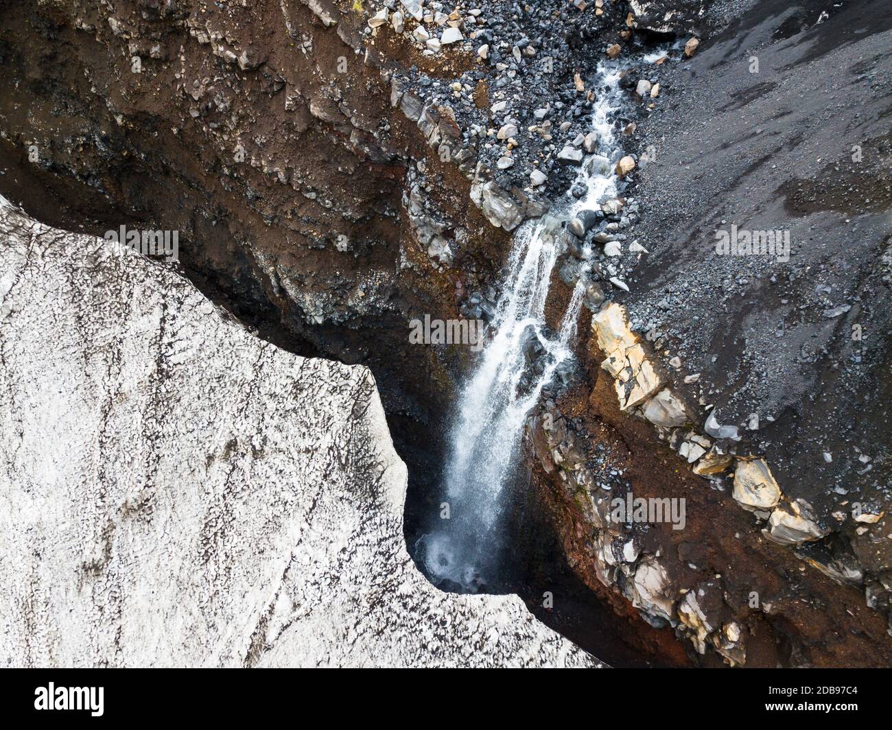 Luftaufnahme des Wasserfalls im Winter, Jelizovo, Kamtschatka Halbinsel, Russland Stockfoto